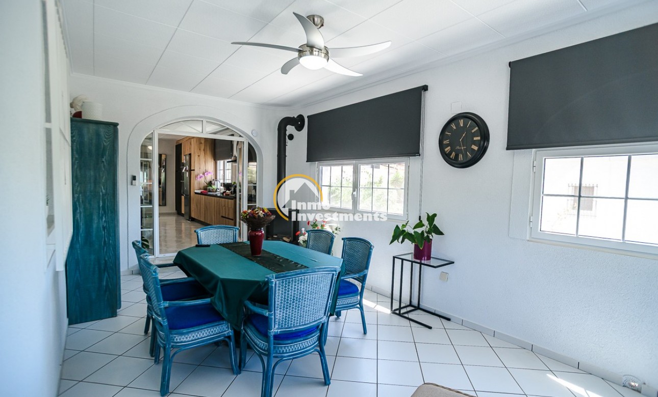 Resale - Villa - La Marina