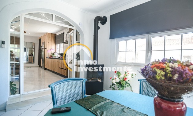 Resale - Villa - La Marina