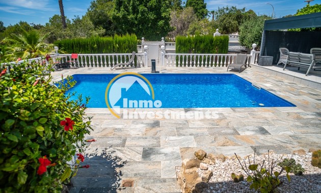 Resale - Villa - La Marina