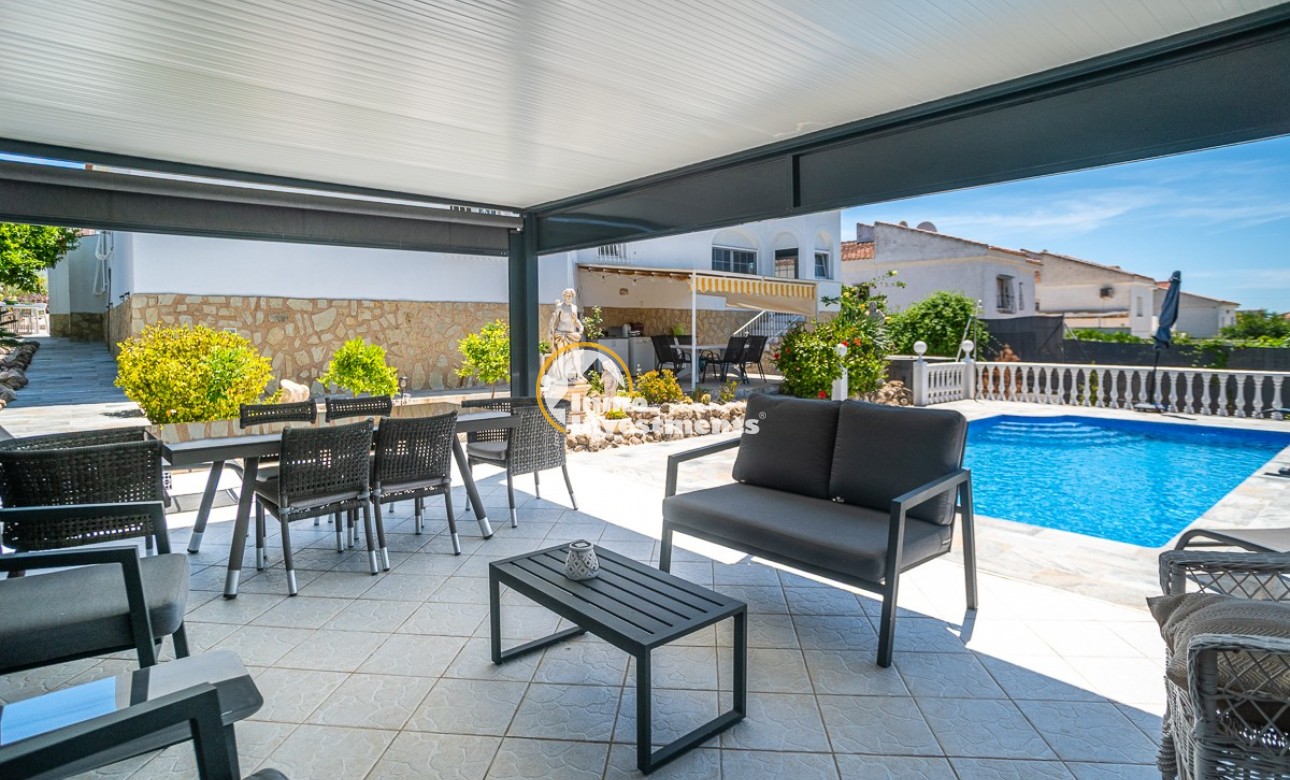 Resale - Villa - La Marina