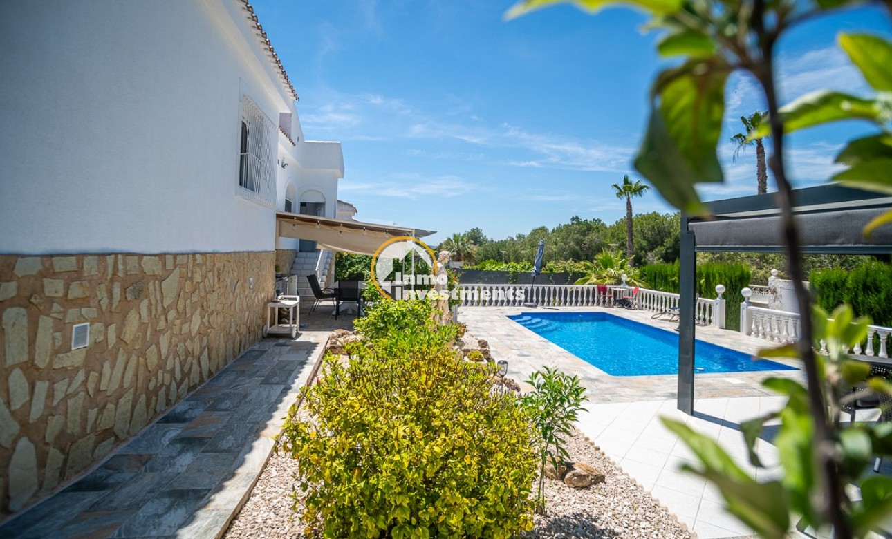 Resale - Villa - La Marina