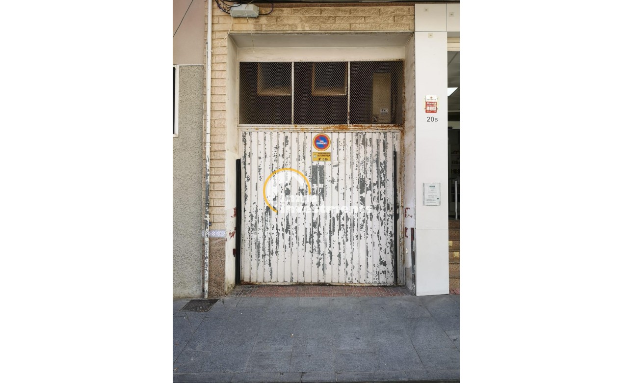 Gebrauchtimmobilien - Garage - Torrevieja - Centro