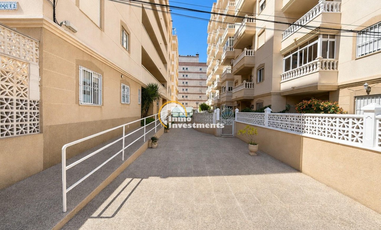 Resale - Apartment - Torrevieja - Nueva Torrevieja
