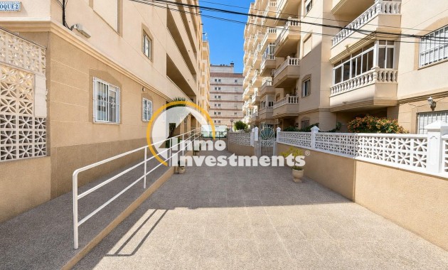 Resale - Apartment - Torrevieja - Nueva Torrevieja
