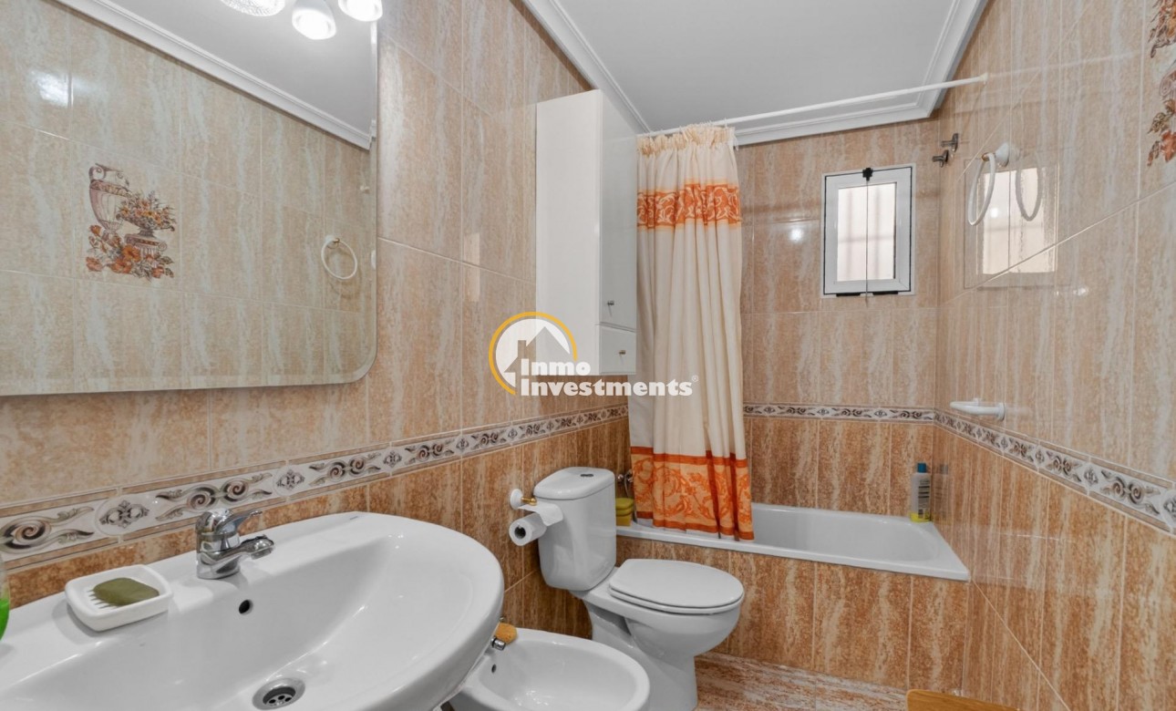 Resale - Apartment - Torrevieja - Beach