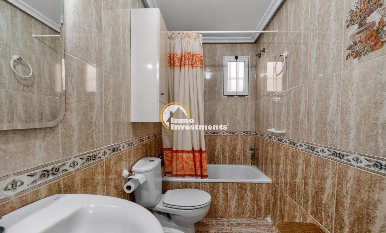 Resale - Apartment - Torrevieja - Beach