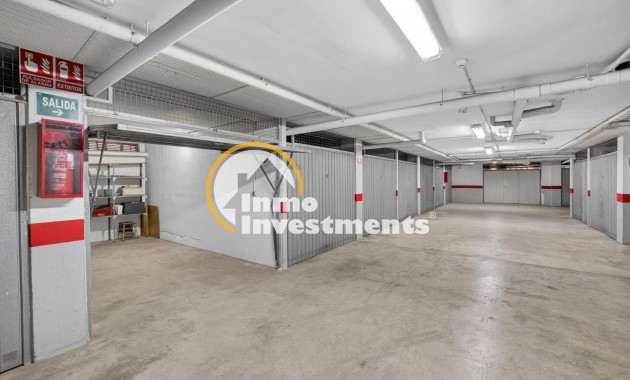 Resale - Apartment - Torrevieja - Beach