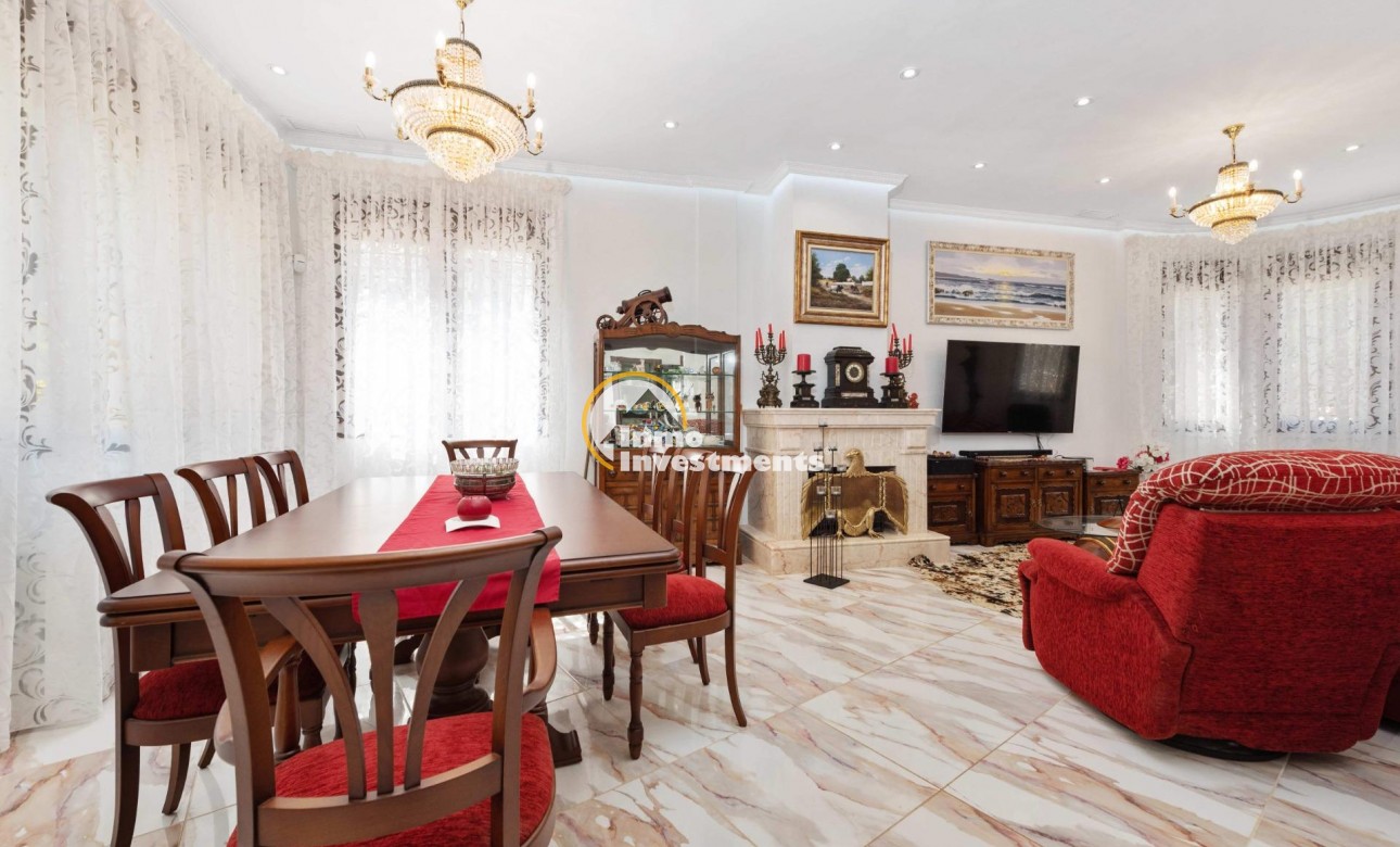 Bestaande bouw - Villa - Campoamor - Campamor strand