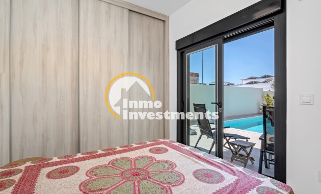 Reventa - Chalet independiente - Daya Nueva