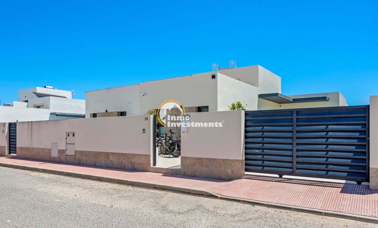 Reventa - Chalet independiente - Daya Nueva