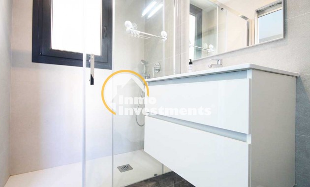 Resale - Apartment - Los Altos