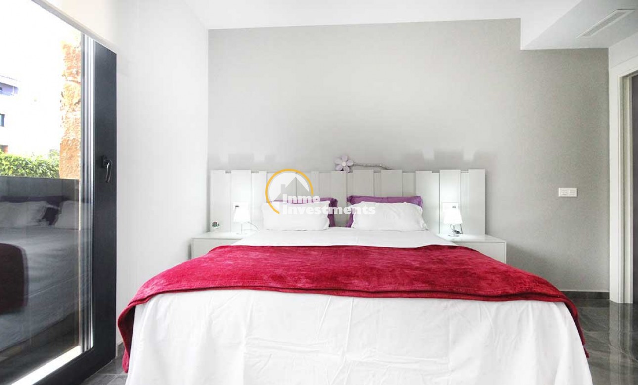 Resale - Apartment - Los Altos