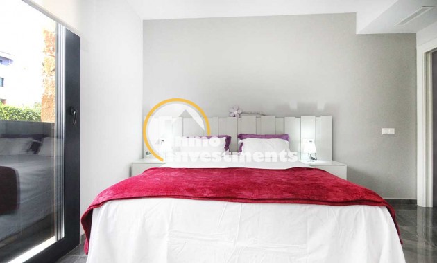 Resale - Apartment - Los Altos