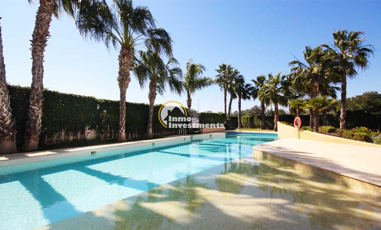 Resale - Apartment - Los Altos