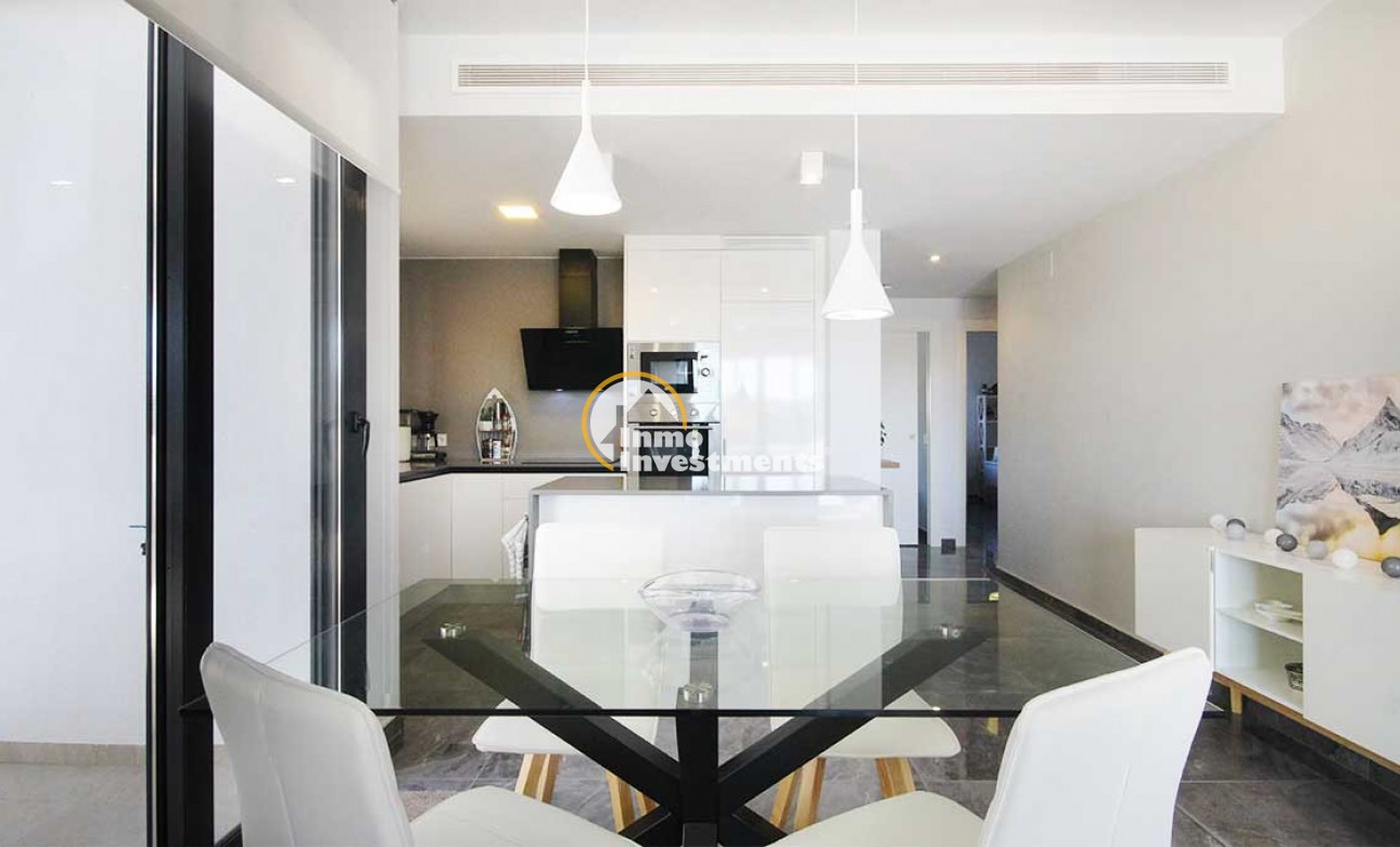 Resale - Apartment - Los Altos