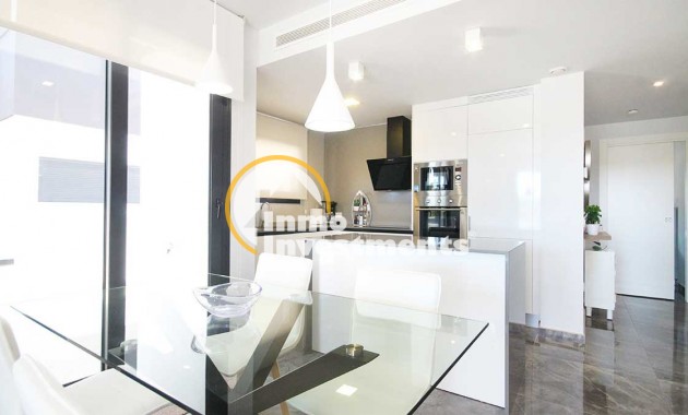 Resale - Apartment - Los Altos