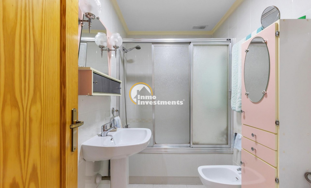 Resale - Apartment - Torrevieja - Playa del Cura
