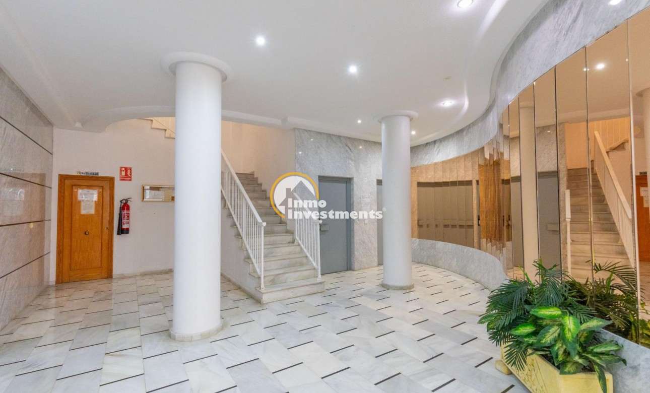 Resale - Apartment - Torrevieja - Playa del Cura