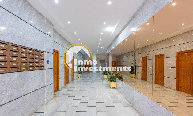 Resale - Apartment - Torrevieja - Playa del Cura
