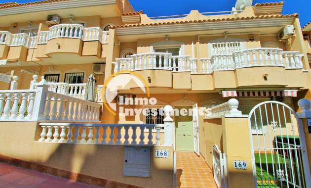 Gebrauchtimmobilien - Reihenhaus - Villamartin