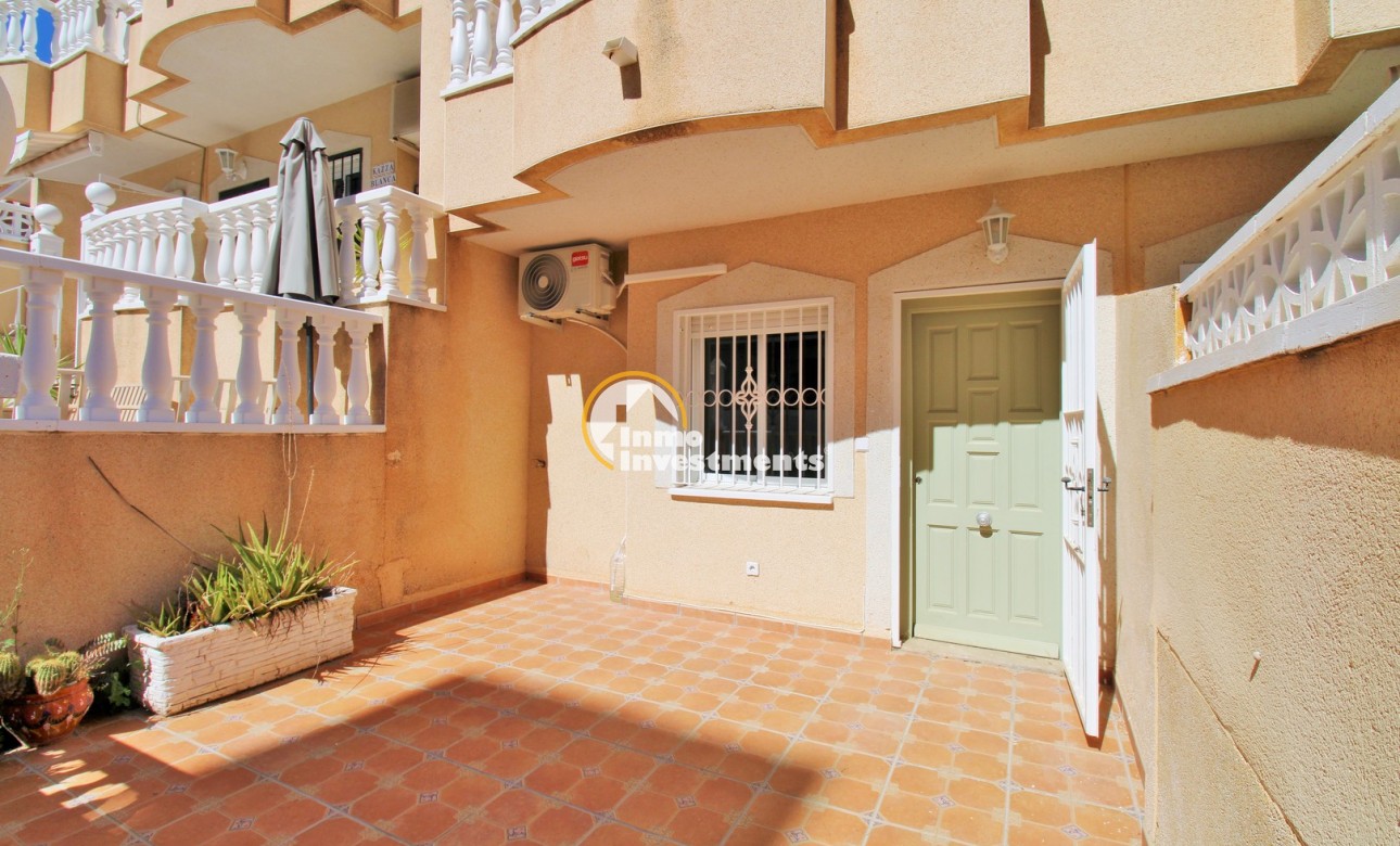 Gebrauchtimmobilien - Reihenhaus - Villamartin