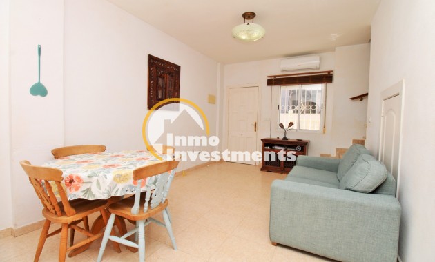 Gebrauchtimmobilien - Reihenhaus - Villamartin