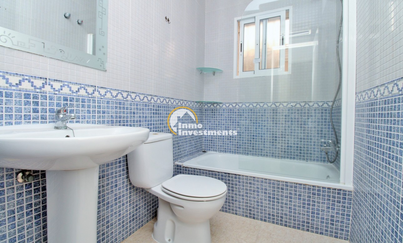 Gebrauchtimmobilien - Reihenhaus - Villamartin