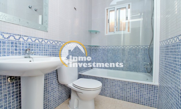 Gebrauchtimmobilien - Reihenhaus - Villamartin