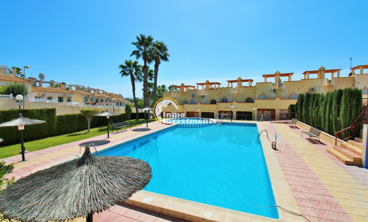 Gebrauchtimmobilien - Reihenhaus - Villamartin