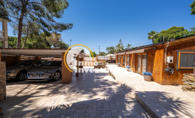 Bestaande bouw - Villa - Pinar de Campoverde