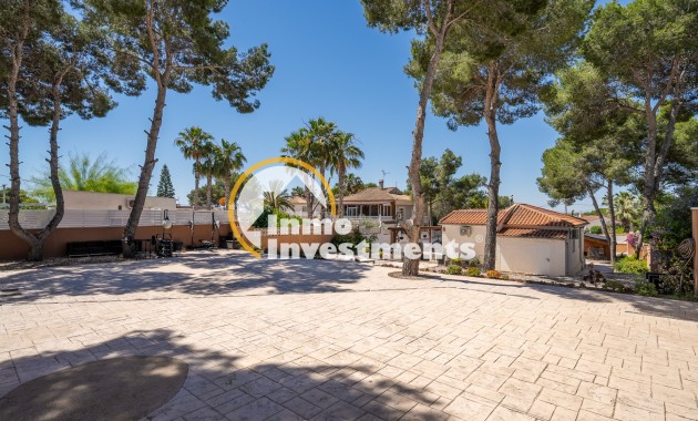 Bestaande bouw - Villa - Pinar de Campoverde