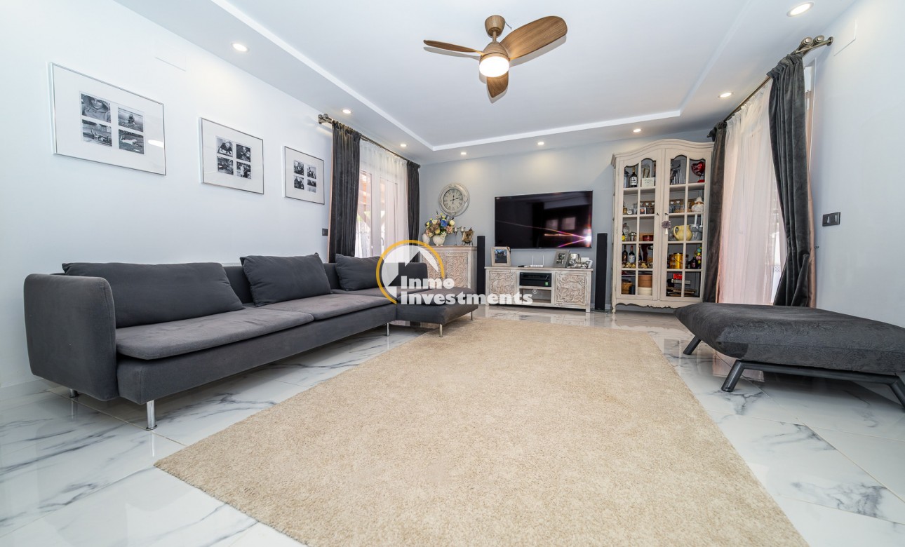 Bestaande bouw - Villa - Pinar de Campoverde