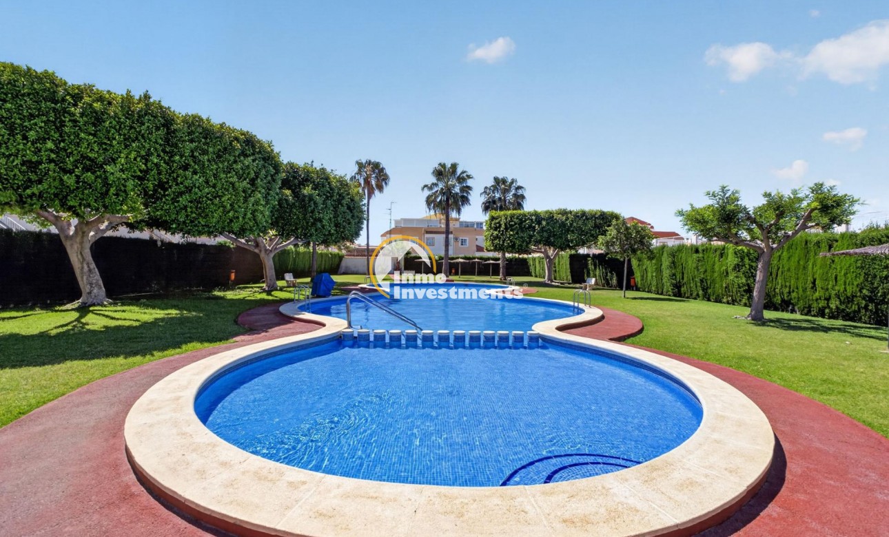 Till salu - Bungalow - Torrevieja - El Limonar