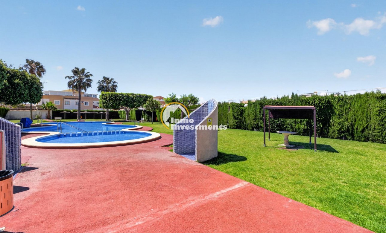 Till salu - Bungalow - Torrevieja - El Limonar