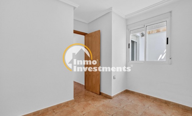 Till salu - Bungalow - Torrevieja - El Limonar