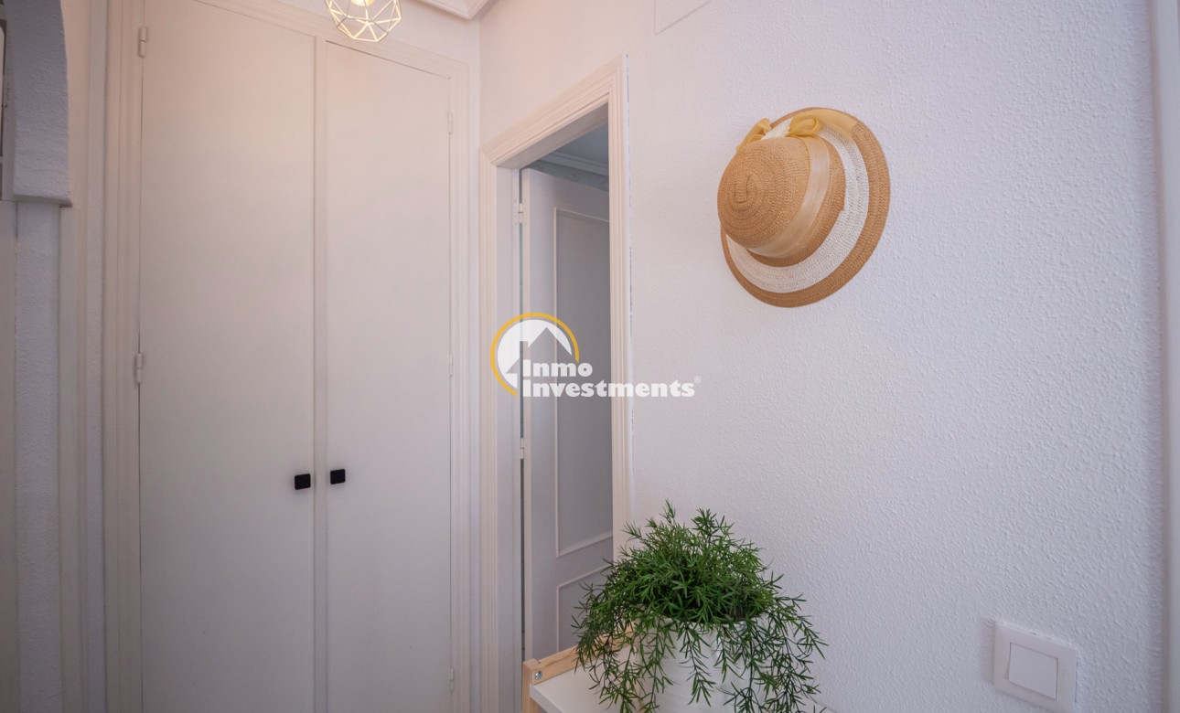 Resale - Apartment - La Mata