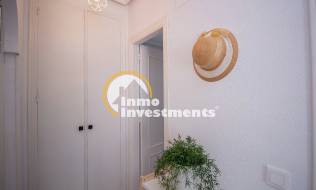 Resale - Apartment - La Mata