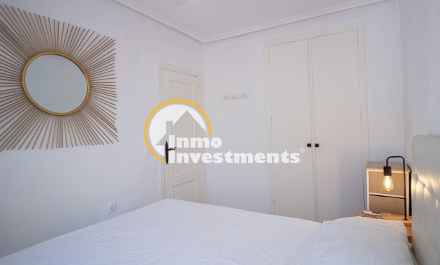 Resale - Apartment - La Mata