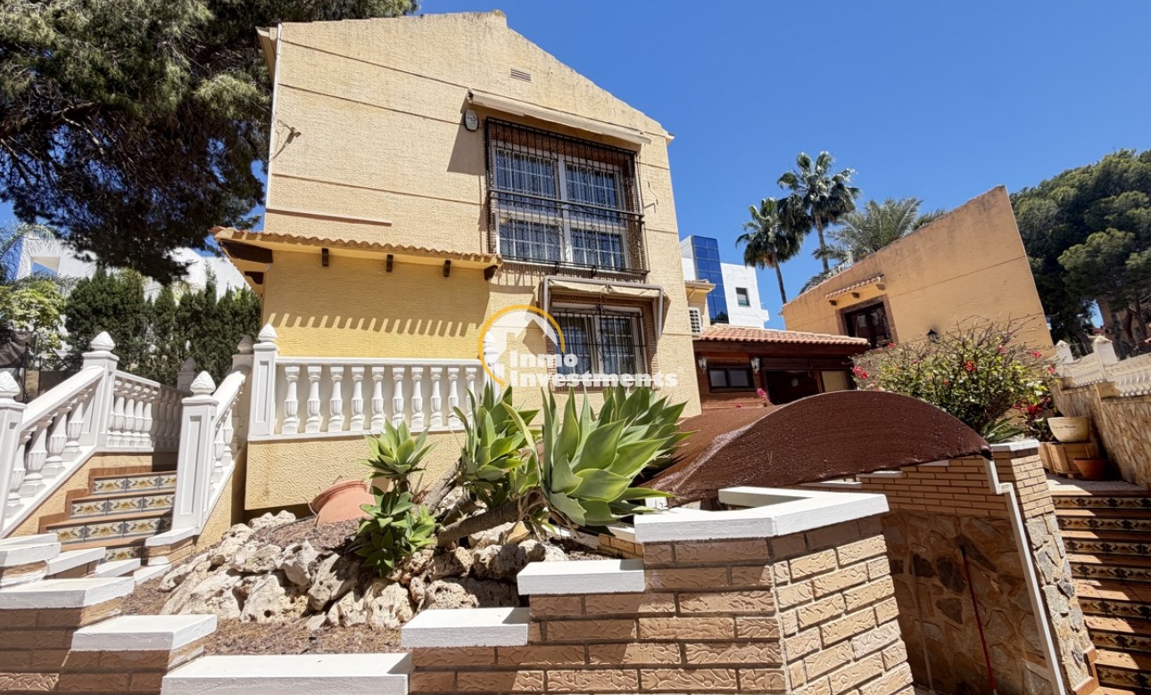 Resale - Villa - Los Balcones