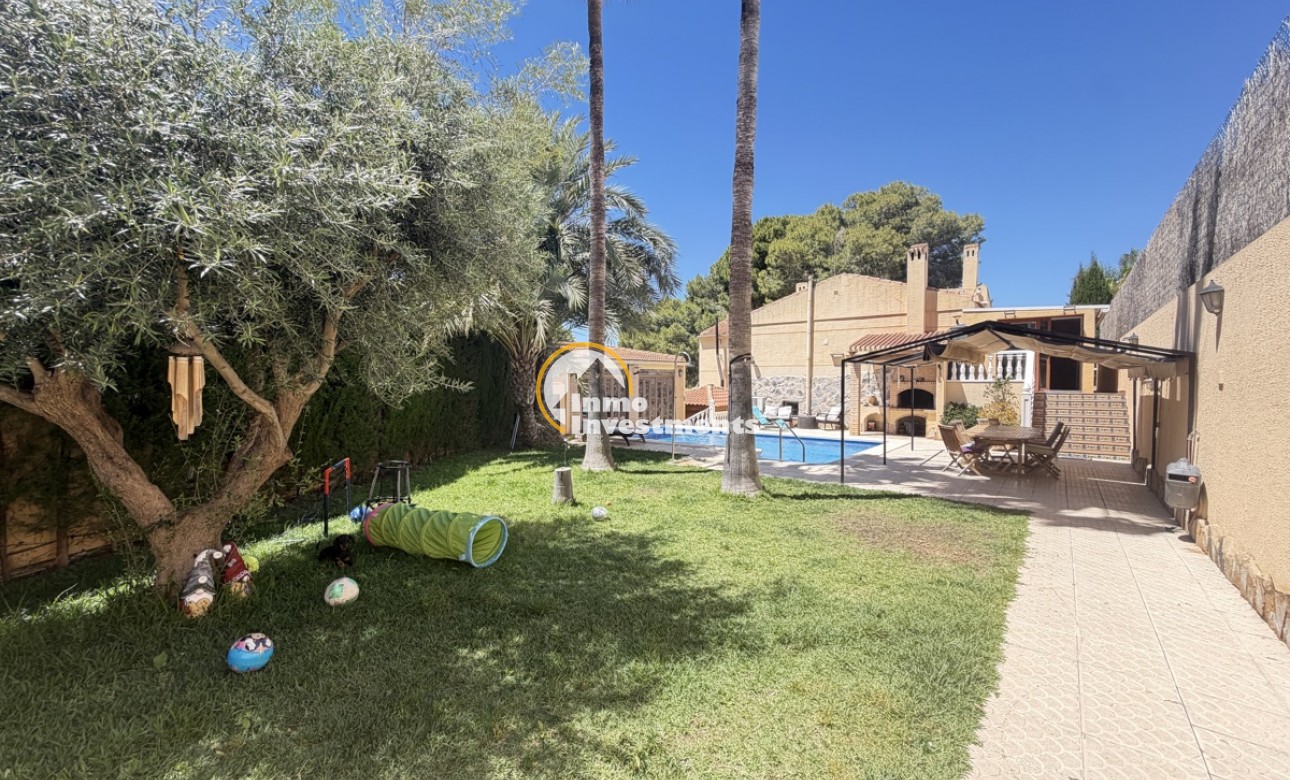 Resale - Villa - Los Balcones