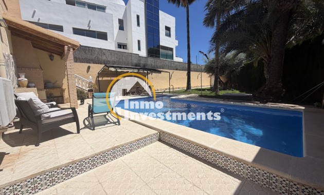 Resale - Villa - Los Balcones