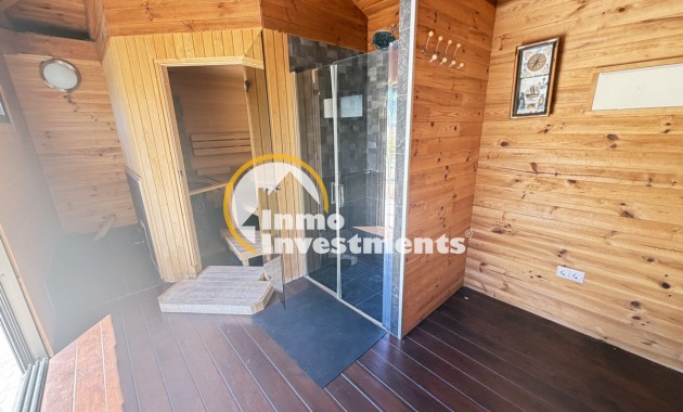 Resale - Villa - Los Balcones