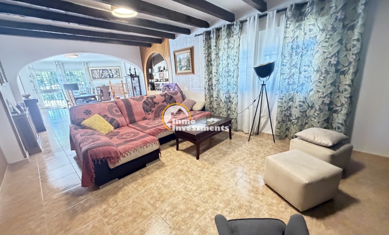 Resale - Villa - Los Balcones