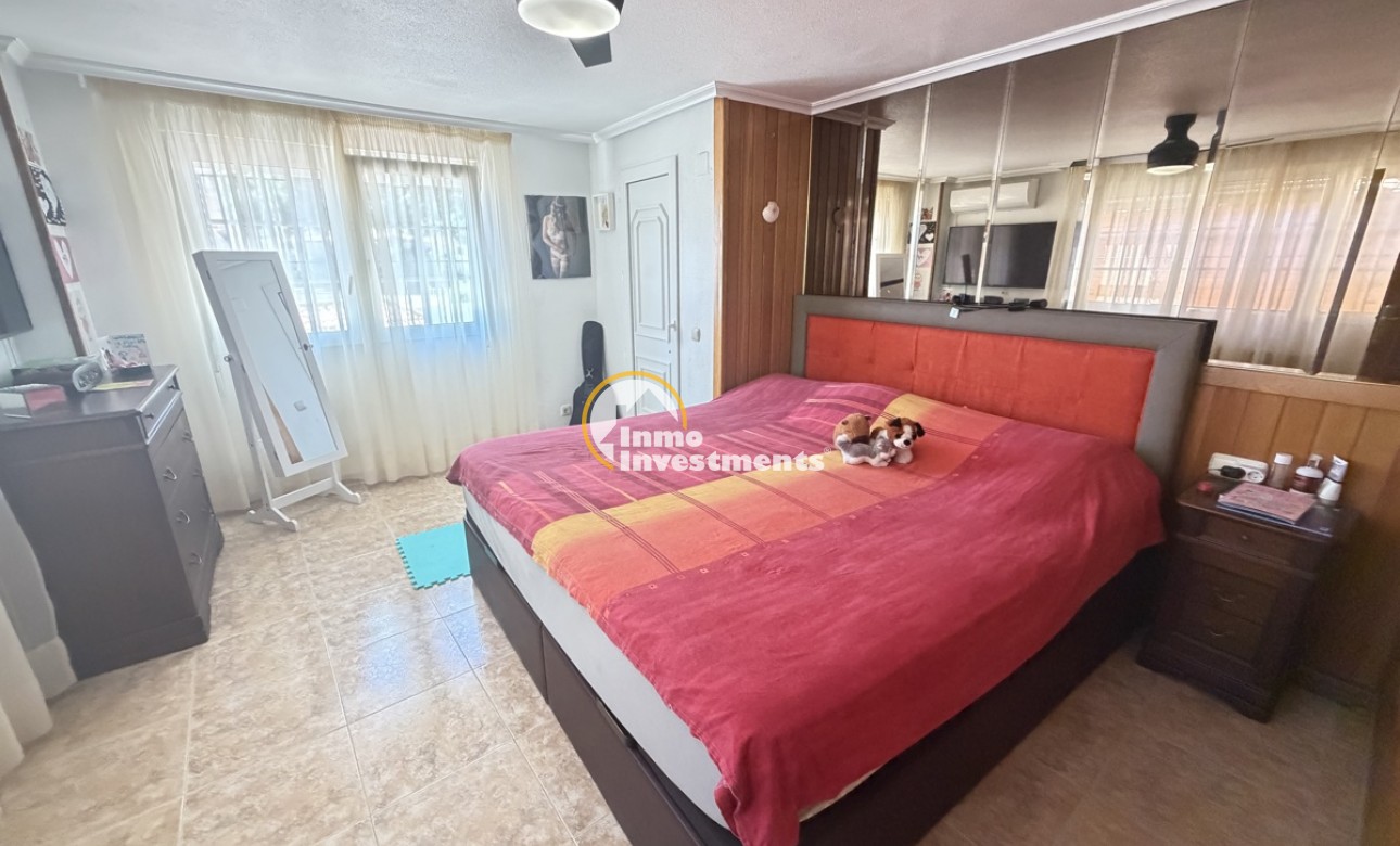 Resale - Villa - Los Balcones