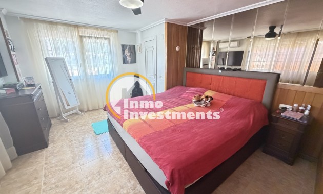 Resale - Villa - Los Balcones