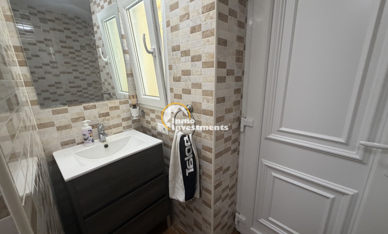 Resale - Villa - Los Balcones