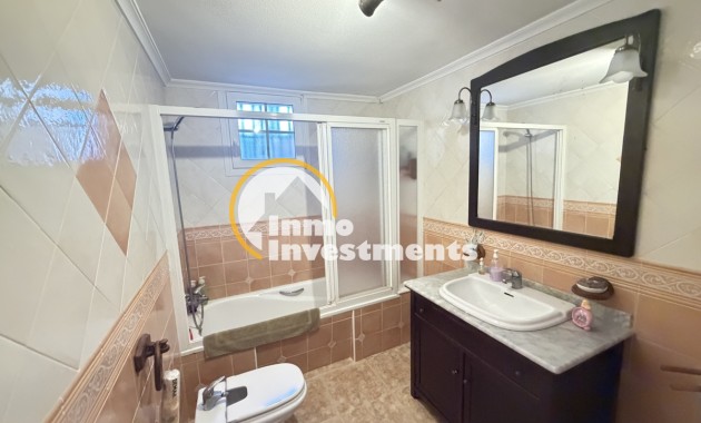 Resale - Villa - Los Balcones