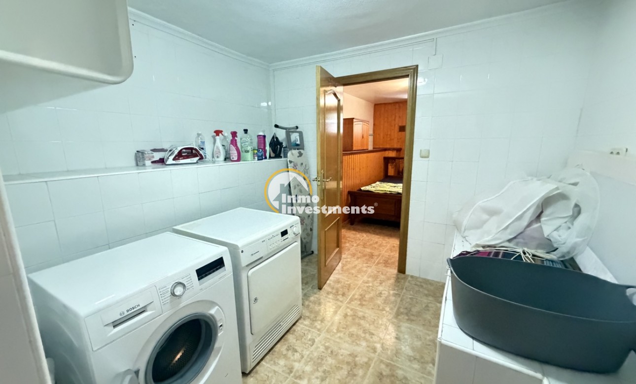 Resale - Villa - Los Balcones