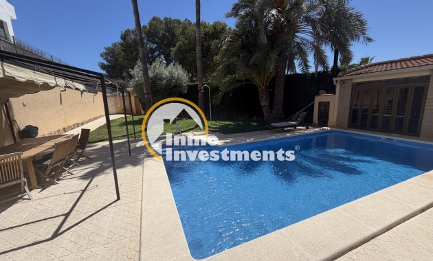 Resale - Villa - Los Balcones