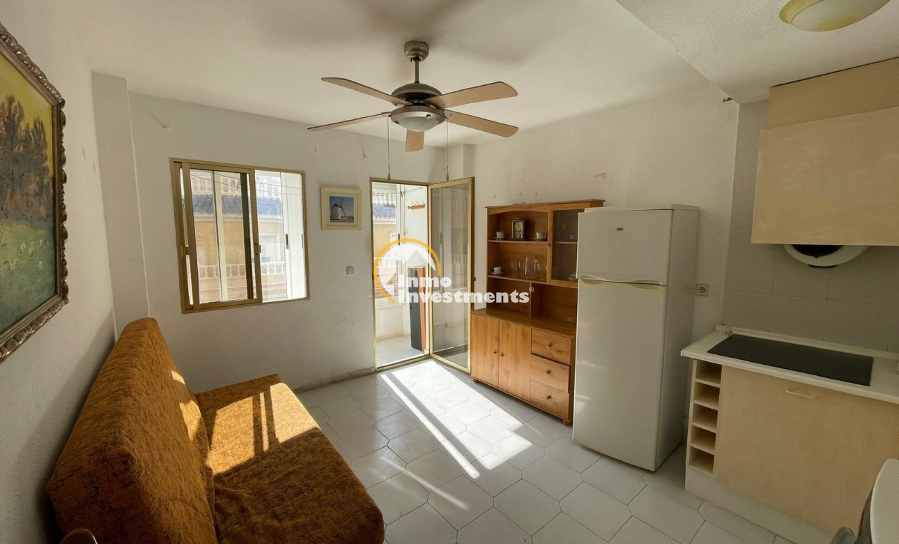 Resale - Studio  - Torrevieja - Centro